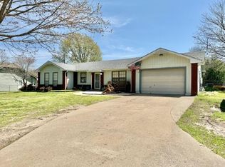 60211 E 318th Rd, Grove, OK 74344