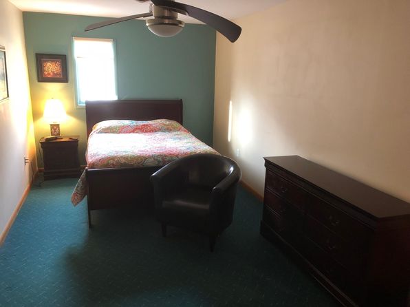 21 Lane Ave #2