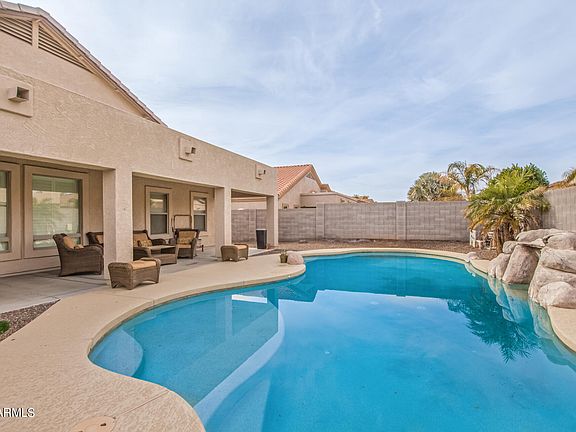 4th image of 898 E TEAKWOOD Drive