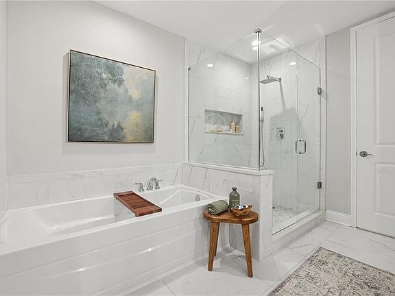 5th image of 270 17th St NW Unit 909