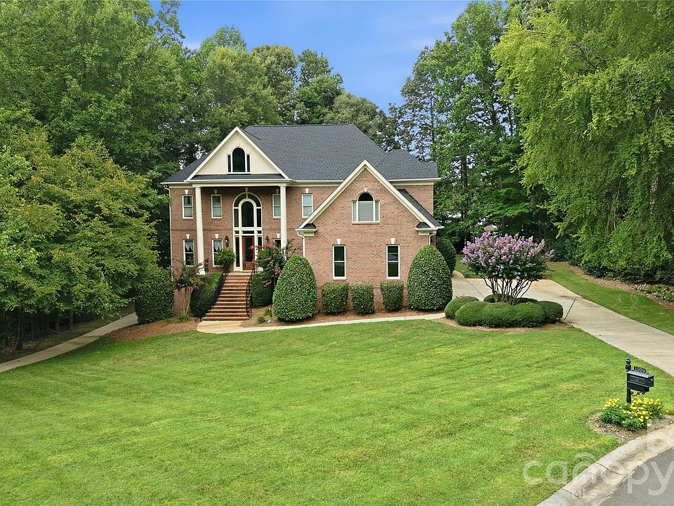 1st image of 1009 Honors Ct