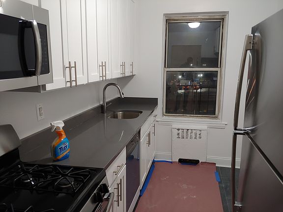 4th image of 3325 76th St APT 3H