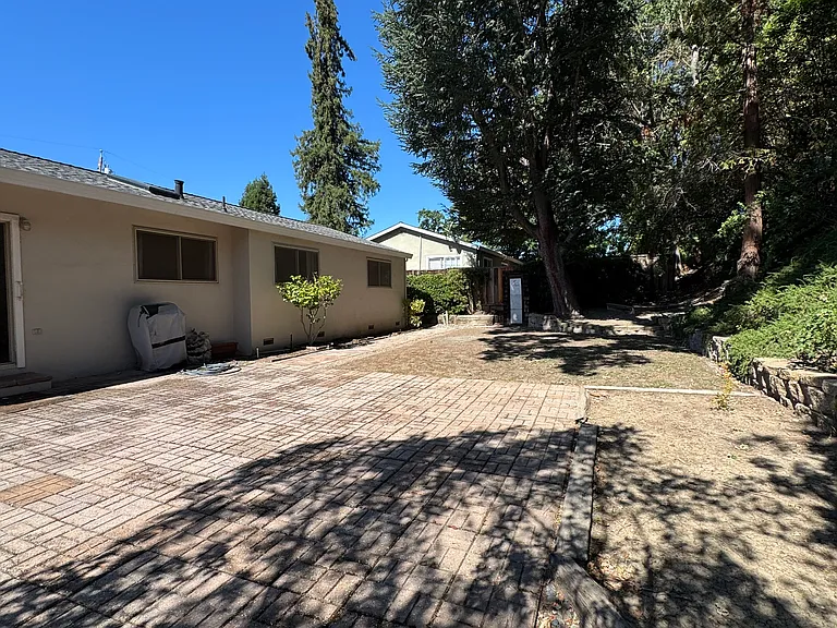 227 Ramona Rd — Photo 5