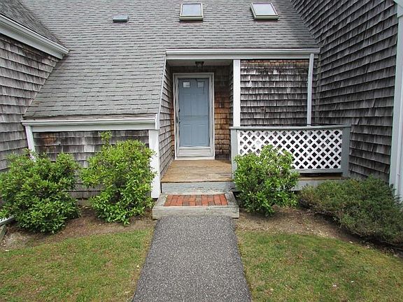 4th image of 6 Chilmark Drive #6B