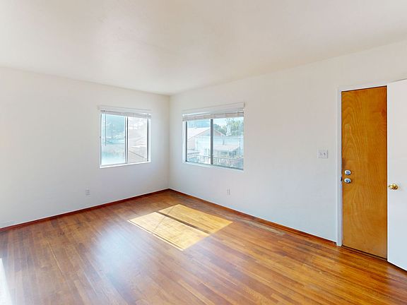2nd image of 855 C Ave APT 2