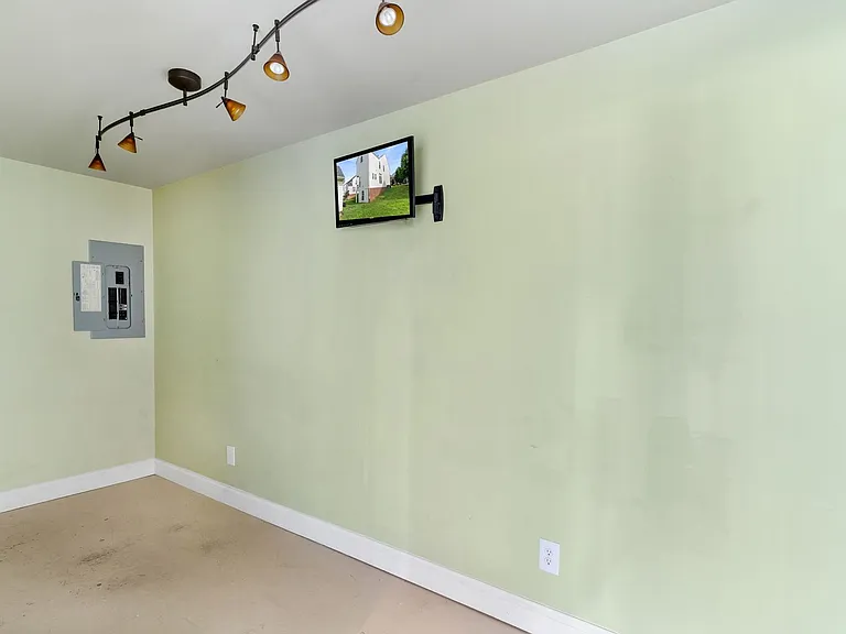 2531 Transom Pl — Photo 24