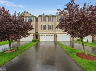 223 Saddlebrook Dr, Bensalem, PA 19020