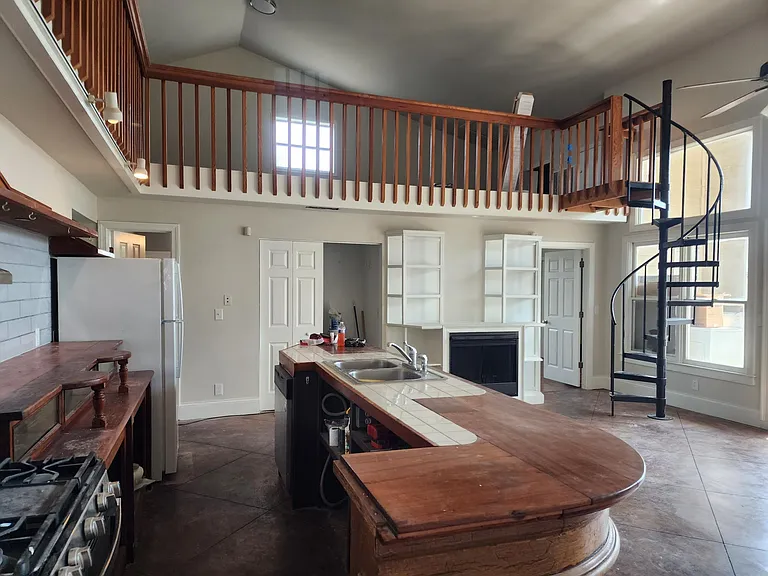 314 Brooks Ave — Photo 4