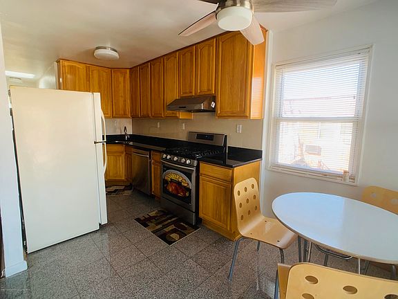 5th image of 1112 E 104th St