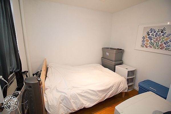 2nd image of 160 Havemeyer St #1B