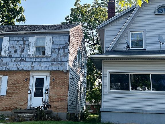 2nd image of 2310 Emerson Ave