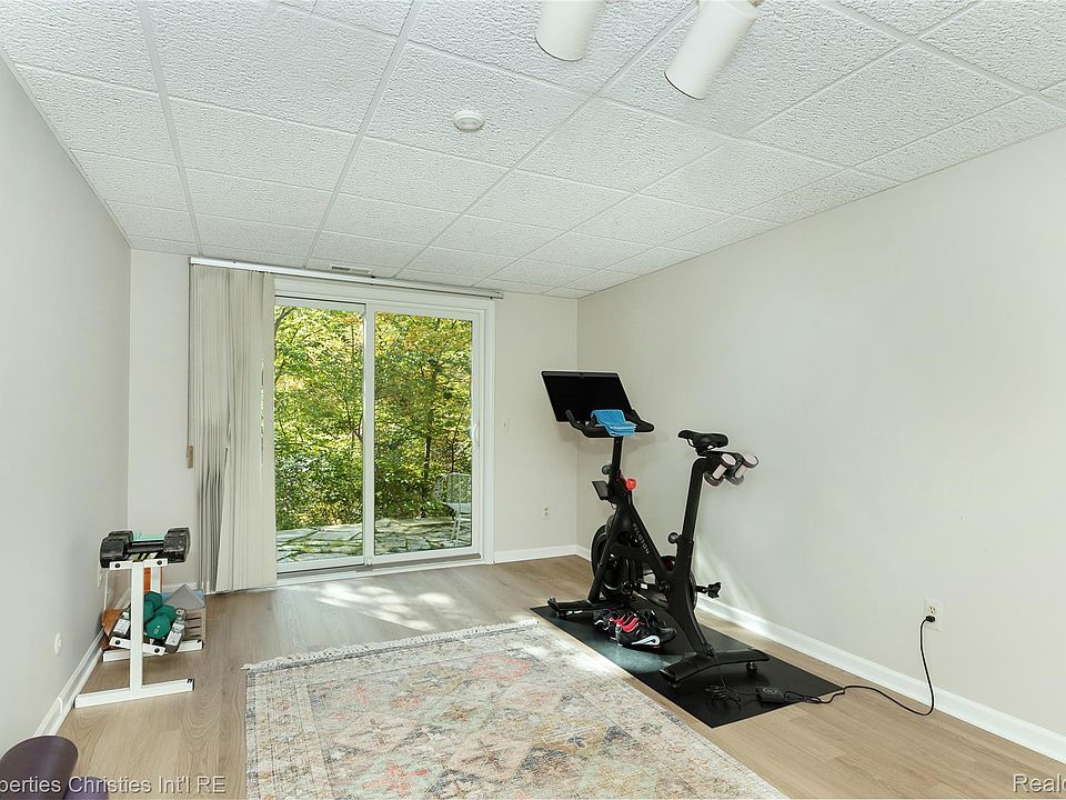 22241 Village Pines Dr, photo 30