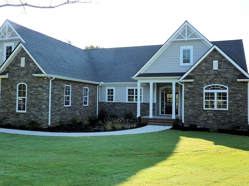 1st image of 162 Royal Burgess Dr