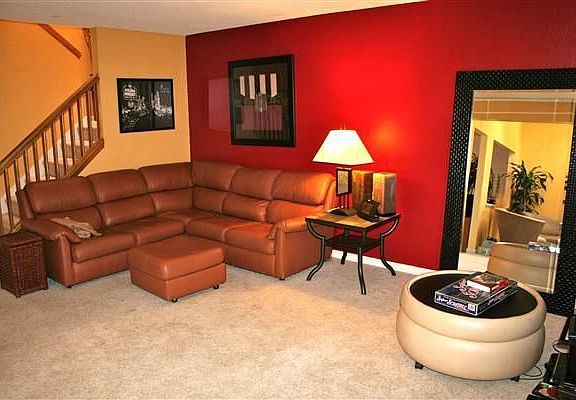 3rd image of 104 Spruce Hill Ct