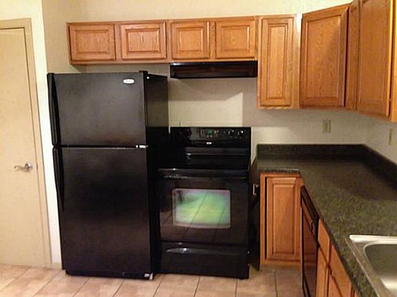 2nd image of 4433 N Stanton St APT 406