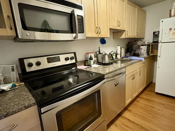 94 Beacon St, Somerville, MA