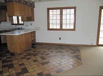 5th image of 7355 Edinburgh Dr