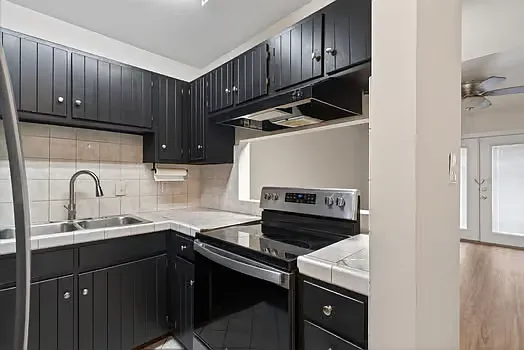 11 Betty Lee Pl — Photo 7
