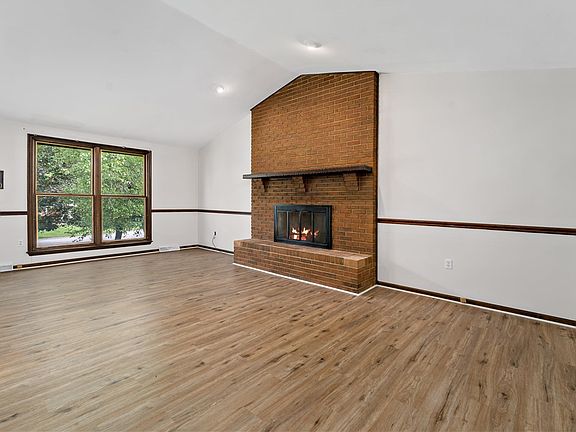 3rd image of 4117 Kellington Ct