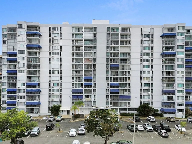 355 Calle Galileo #11L — Photo 41