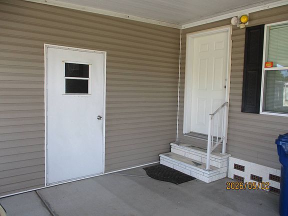 3rd image of 8101 Stony Bridge Dr