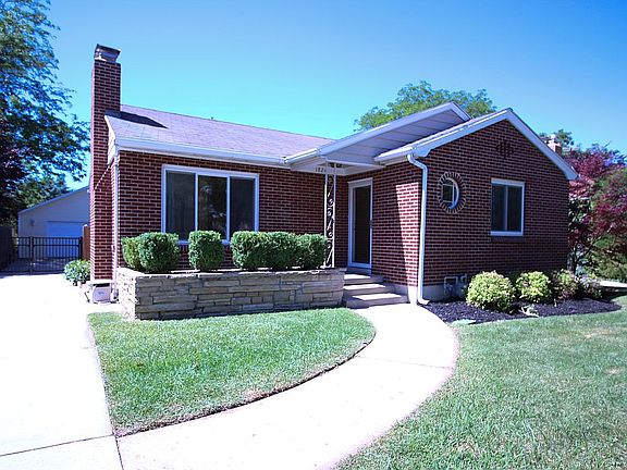 2nd image of 1824 E Bryan Ave