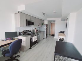 1435 Celebration Dr