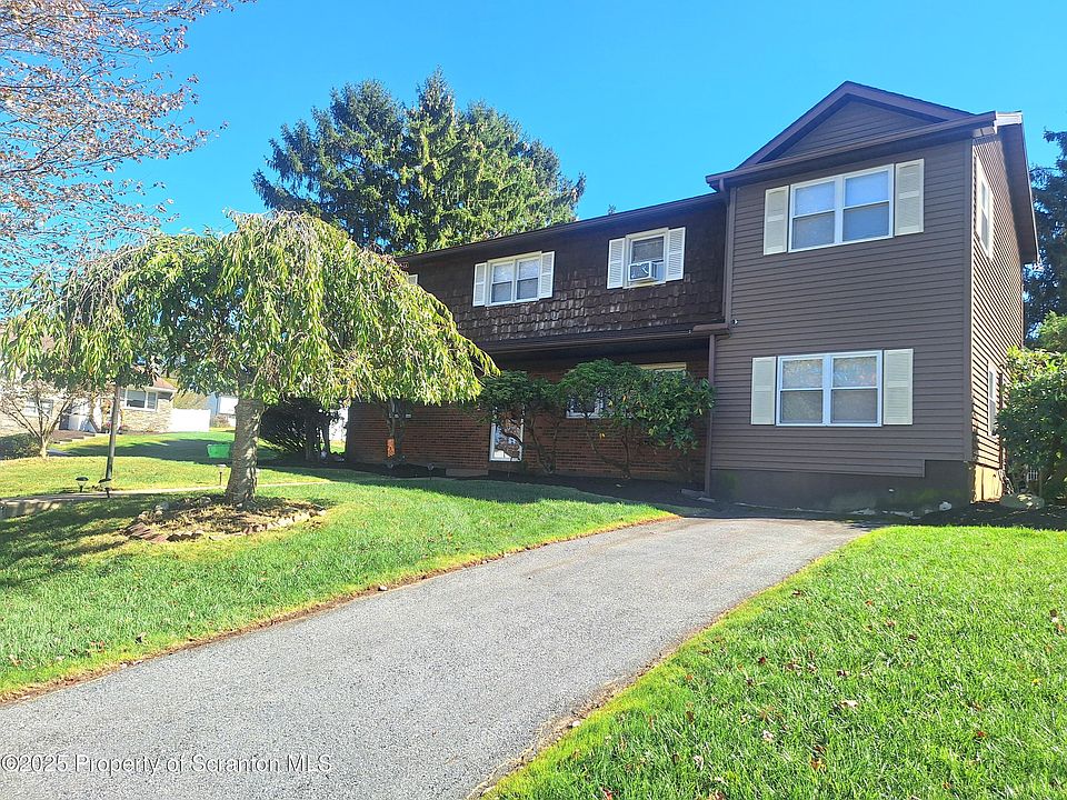 1st image of 13 Park Ln N