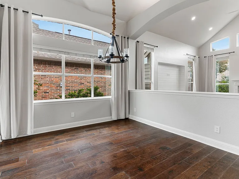 2417 Brenham Dr — Photo 25