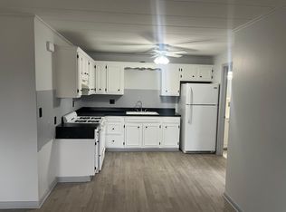 750 Halsted Rd APT 8, Rockford, IL 61103