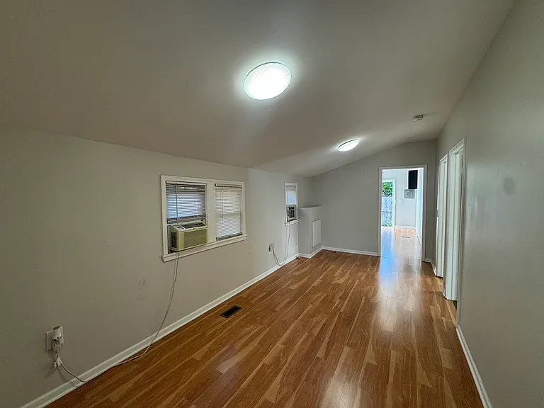 1461 W 114th Pl — Photo 3