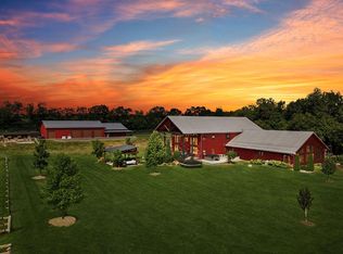 2575 County Highway Cir, Hartford, WI 53027