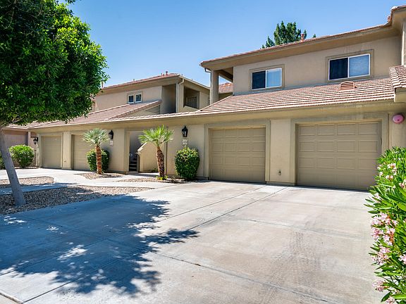 4th image of 7401 W Arrowhead Clubhouse Dr Unit 1014