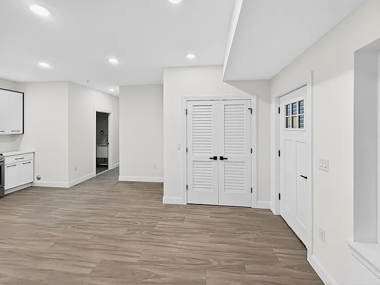 270 Hunterdon St #1 — Photo 16