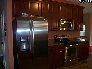2nd image of 39086 Caistor Dr