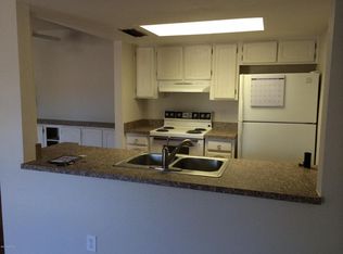 248 E Betty Elyse Ln, Phoenix, AZ 85022