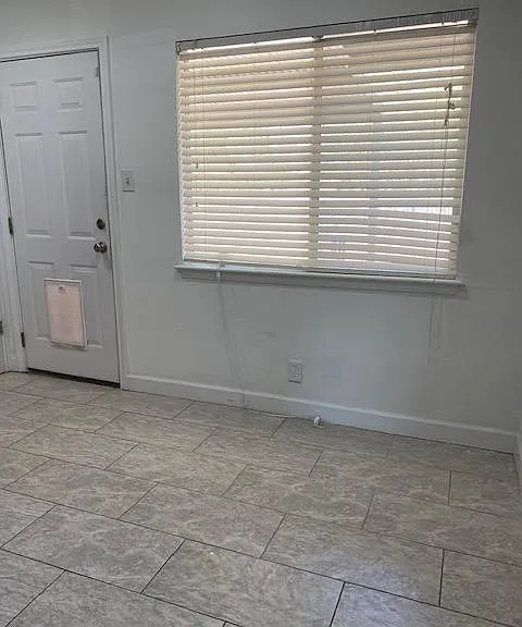 6002 Blythewood Dr — Photo 14