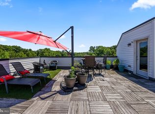 2212 M St NE #Penthouse 1, Washington, DC 20002