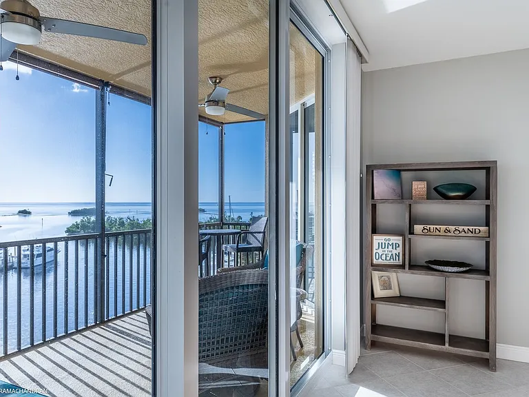 3313 Sunset Key Cir #402 — Photo 21