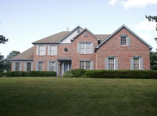 19 Oakwood Way, West Windsor, NJ 08550