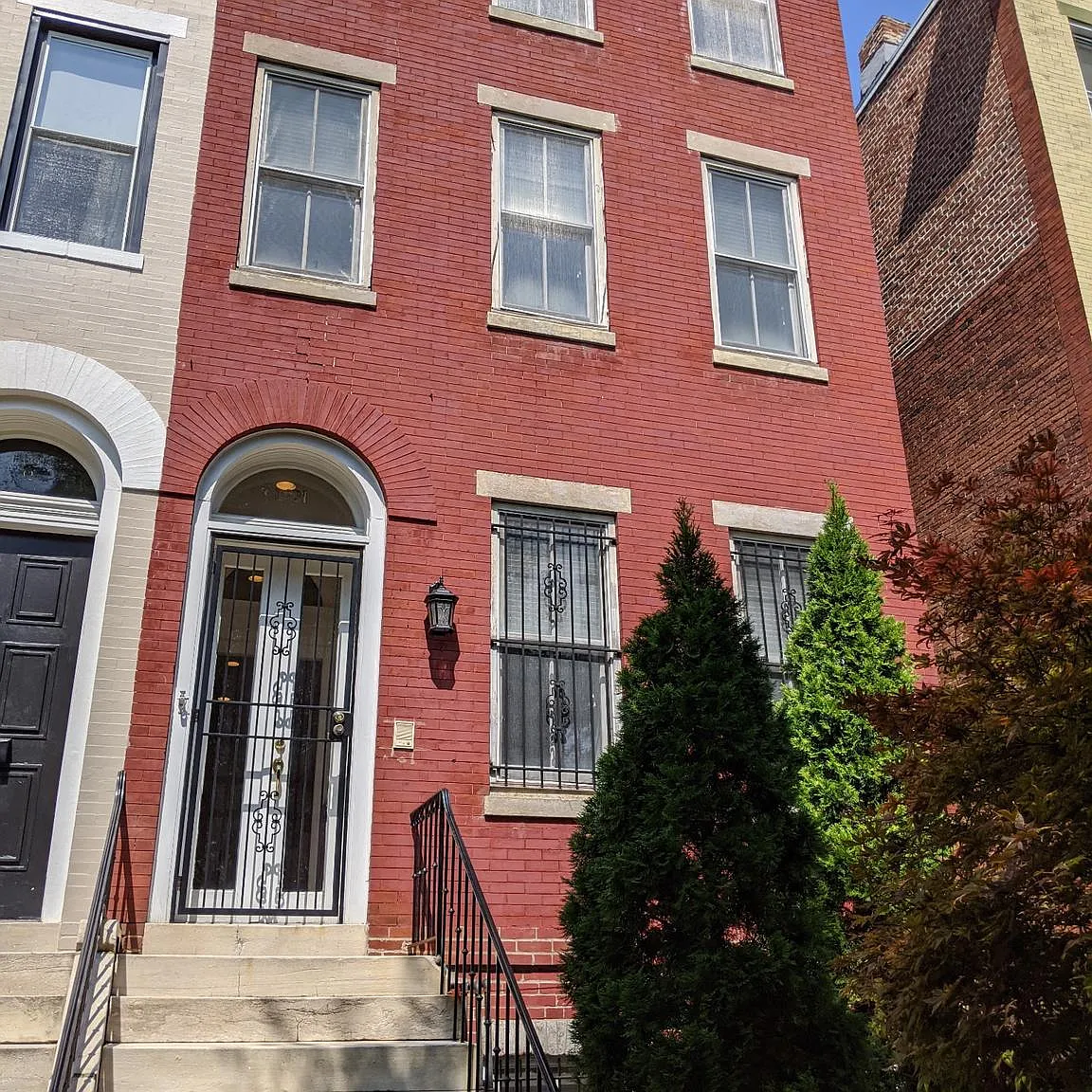2 bed, 2.5 bath, 2078 sqft, $6,000 — Photo 1