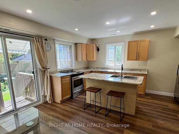 2nd image of 3273 Cove Ave