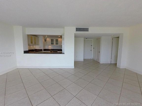 2nd image of 11111 Biscayne Blvd #725