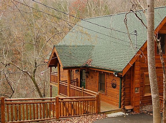 4th image of 419 Silverbell Heights Ln