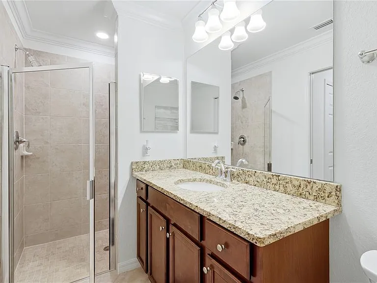 16804 Vardon Ter #103 — Photo 26