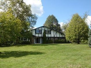 W210S7033 Stonecrest Rd, Muskego, WI 53150