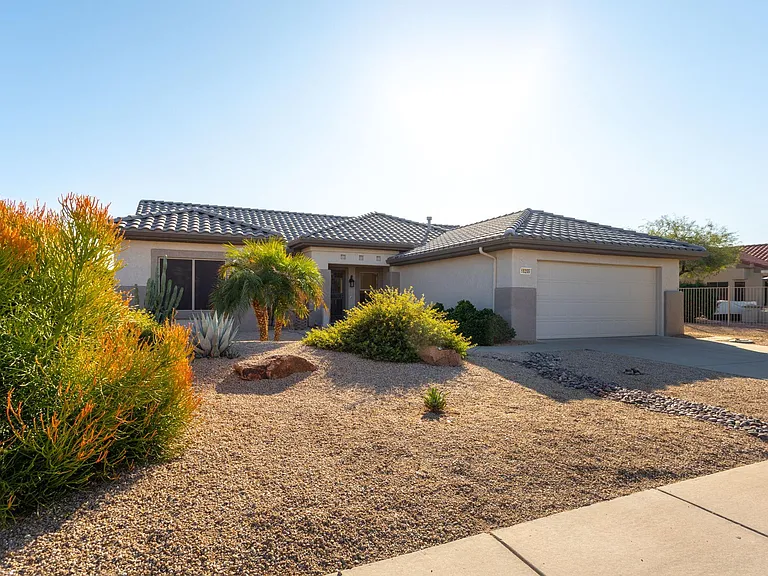 16255 W Manzanita Dr — Photo 7