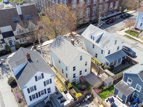 5th image of 60 Warren St