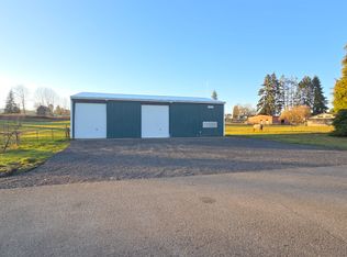 53977 McKay Dr, Scappoose, OR 97056
