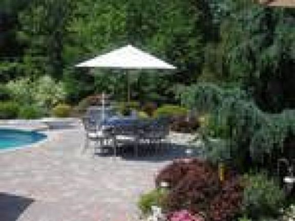 Patio Dining and Grill Space